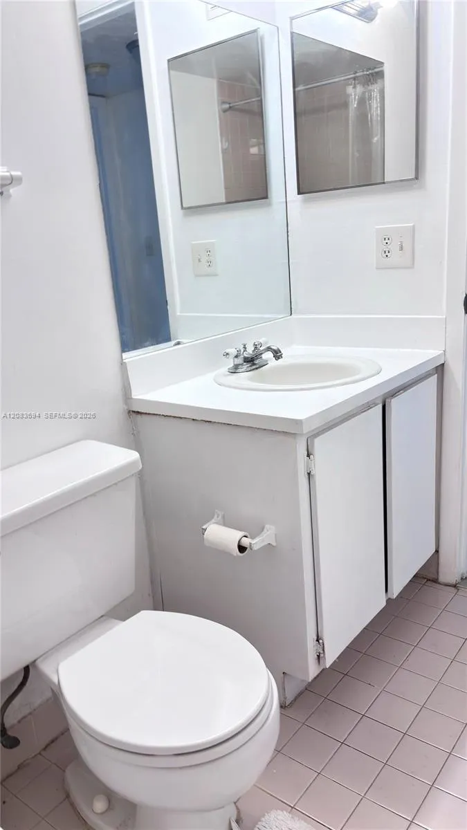 8240 SW 210th St #101 Cutler Bay, FL 33189