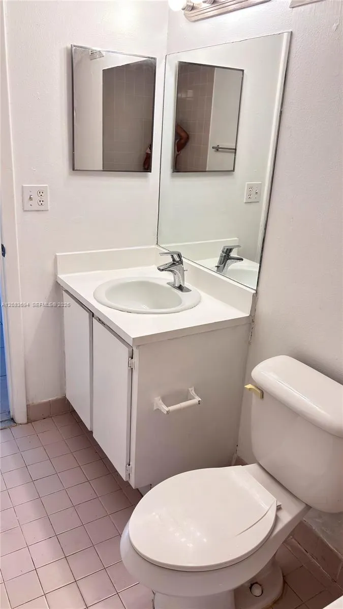 8240 SW 210th St #101 Cutler Bay, FL 33189