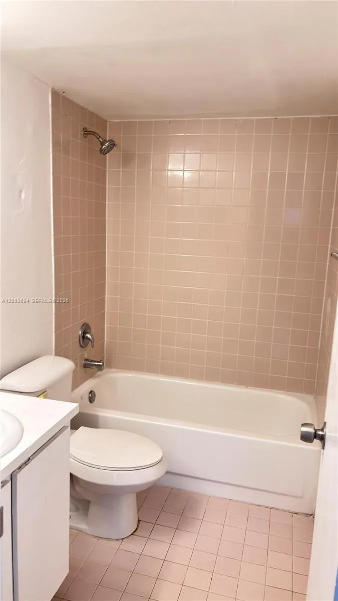 8240 SW 210th St #101 Cutler Bay, FL 33189