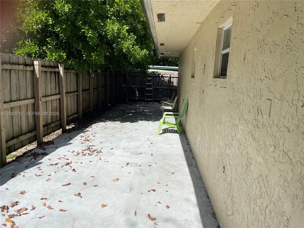 614 NW 2nd St #A Delray Beach, FL 33444