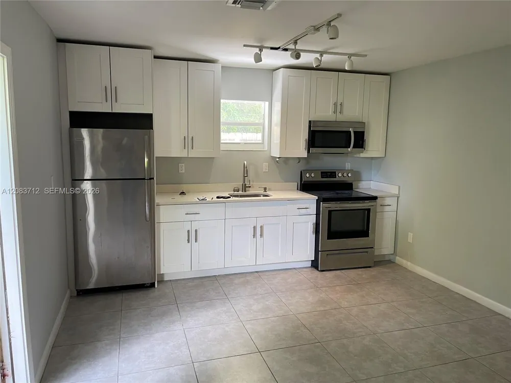614 NW 2nd St #A Delray Beach, FL 33444