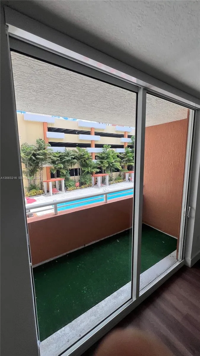2775 NE 187th St #227 Aventura, FL 33180