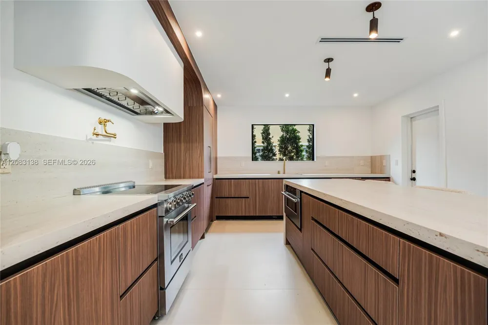 430 Miller Rd Coral Gables, FL 33146