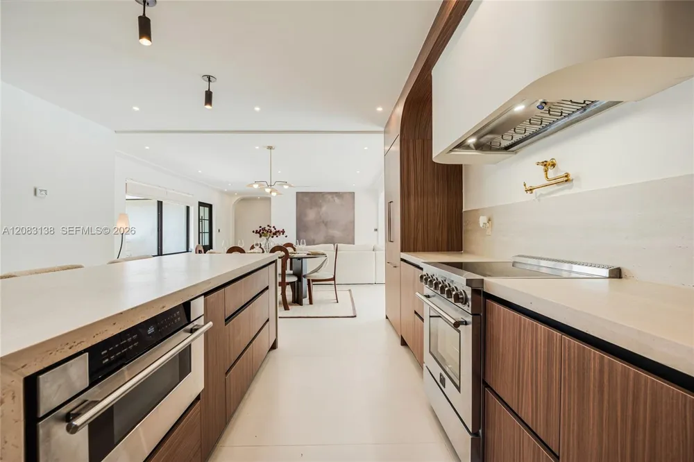 430 Miller Rd Coral Gables, FL 33146