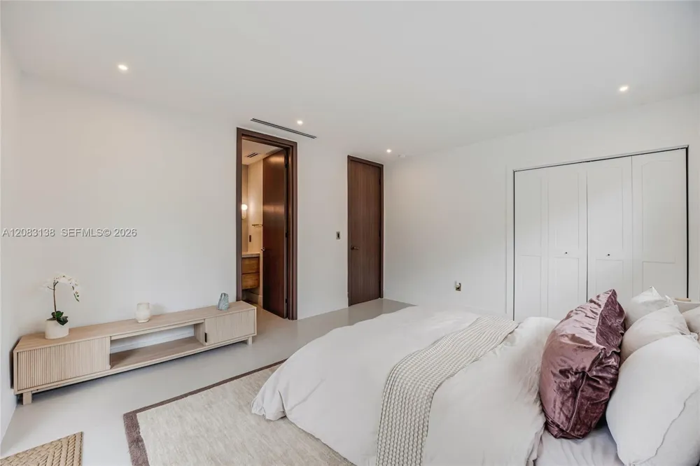 430 Miller Rd Coral Gables, FL 33146