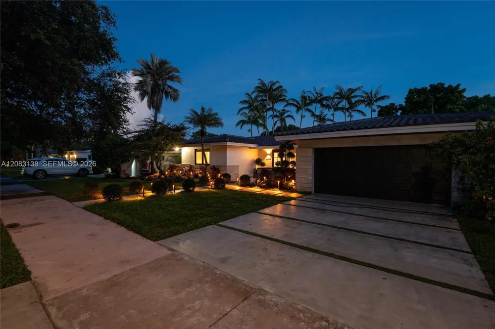 430 Miller Rd Coral Gables, FL 33146