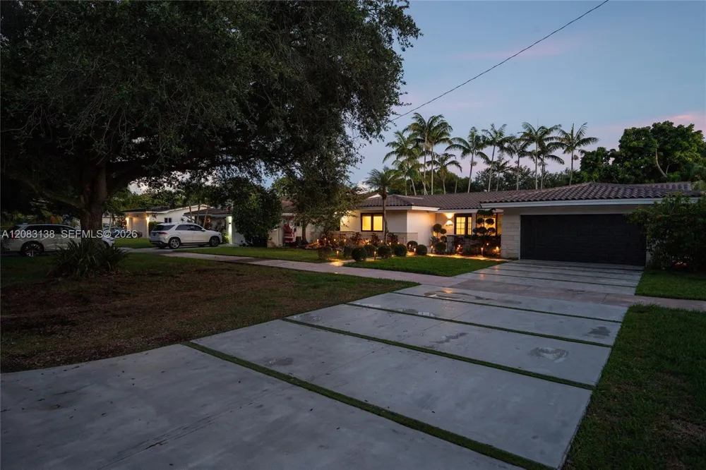 430 Miller Rd Coral Gables, FL 33146