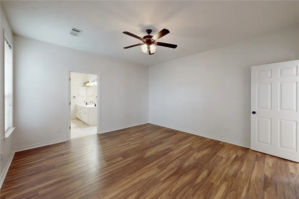 2619 Trophy Drive Bryan, TX 77802