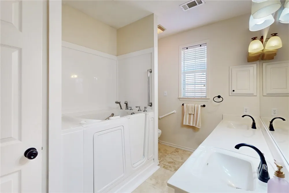 2619 Trophy Drive Bryan, TX 77802