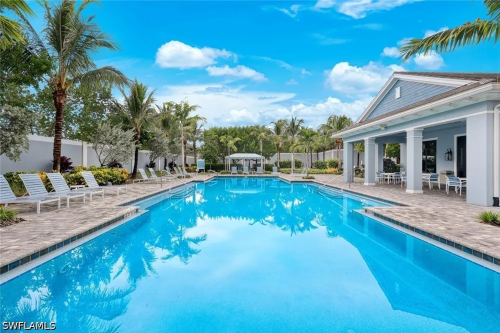 Seychelles Drive #702 Naples, FL 34112