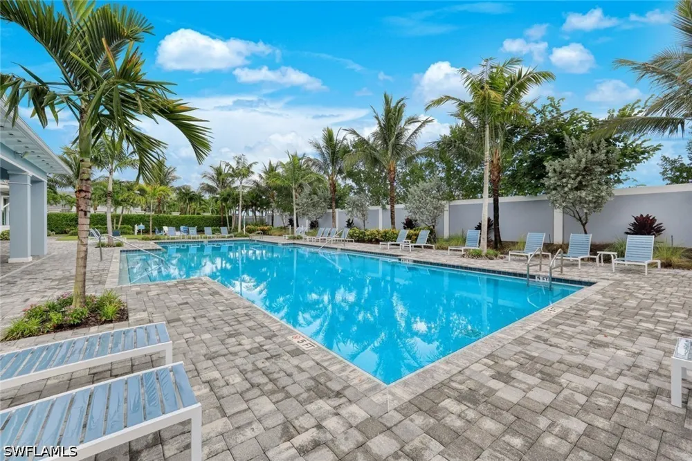 Seychelles Drive #702 Naples, FL 34112