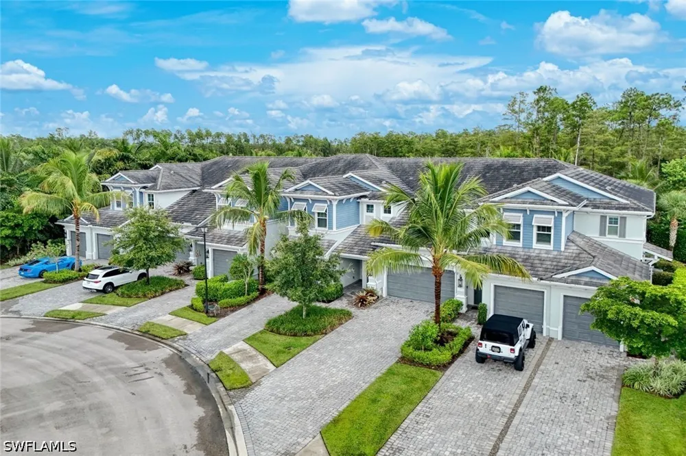 Seychelles Drive #702 Naples, FL 34112