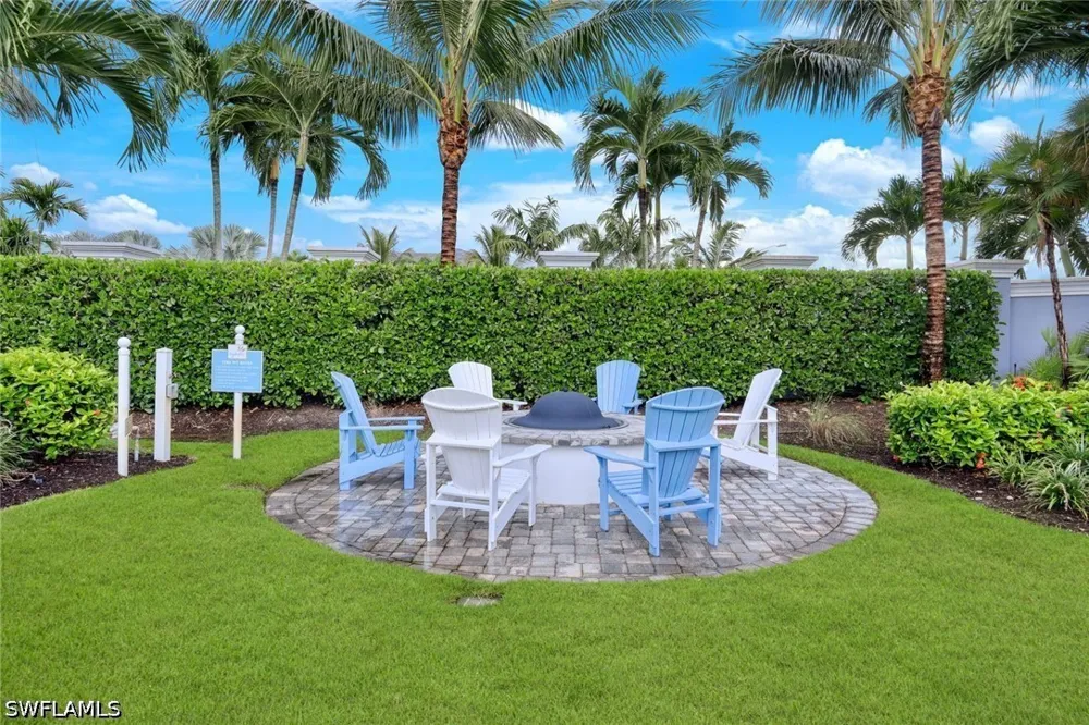 Seychelles Drive #702 Naples, FL 34112