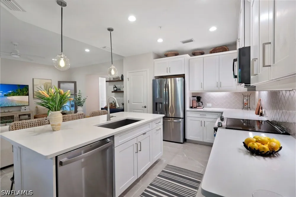 Seychelles Drive #702 Naples, FL 34112
