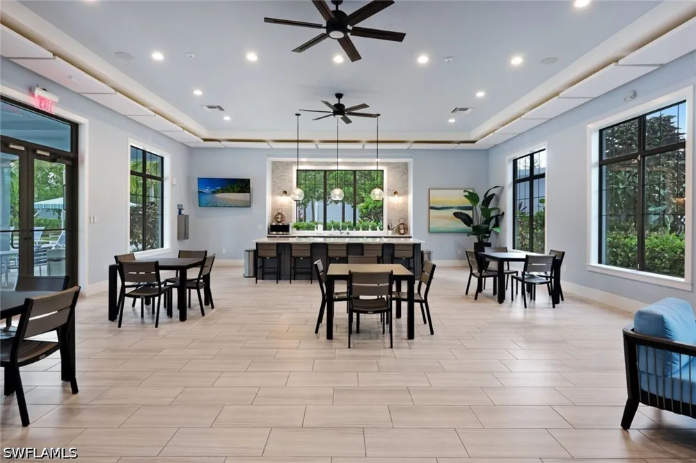 Seychelles Drive #702 Naples, FL 34112