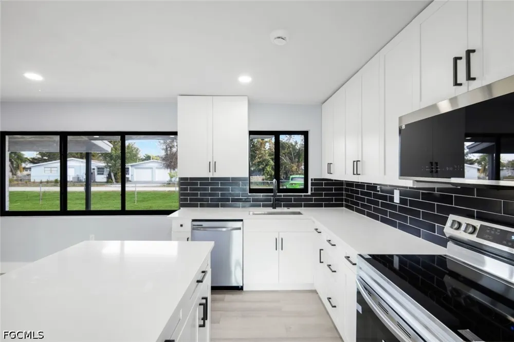 Pine Avenue North Fort Myers, FL 33917
