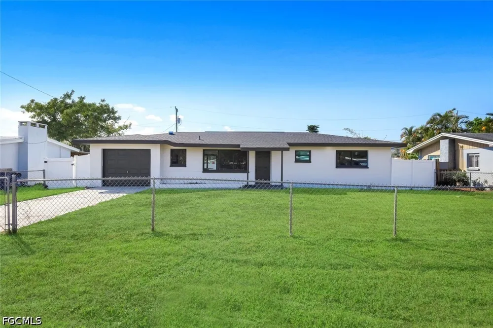 Pine Avenue North Fort Myers, FL 33917