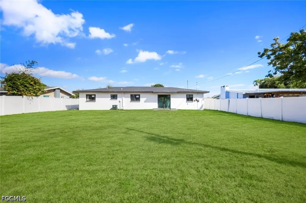 Pine Avenue North Fort Myers, FL 33917