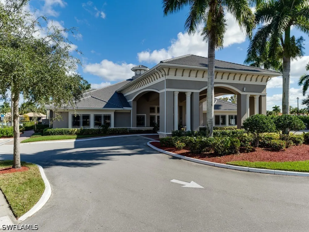 Fall Creek Court Naples, FL 34114