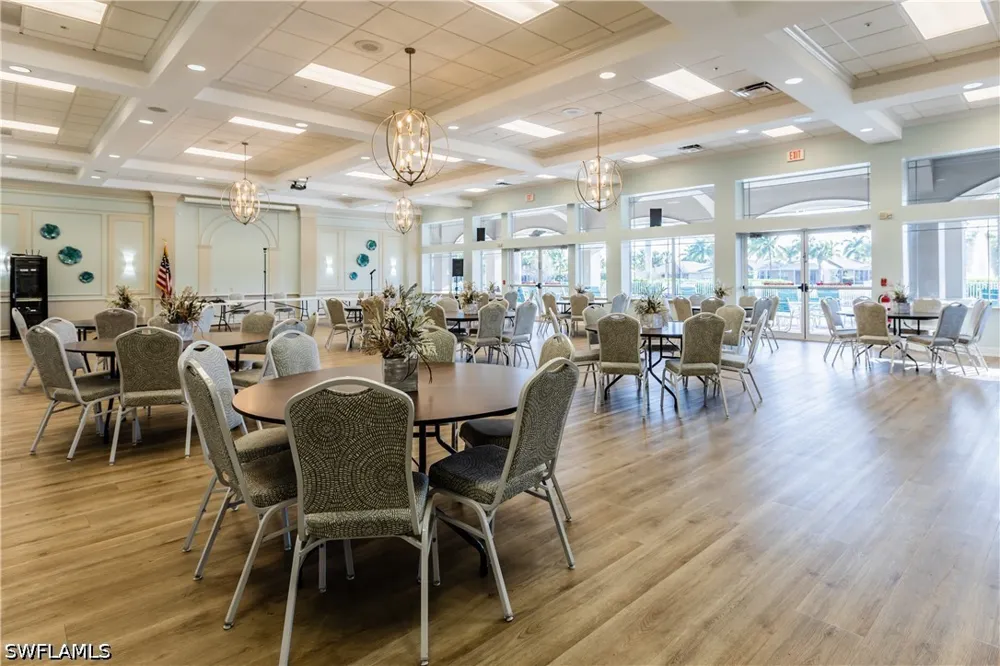 Fall Creek Court Naples, FL 34114