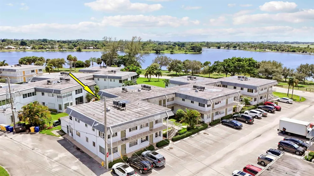 3040 LAKE OSBORNE DRIVE #109 