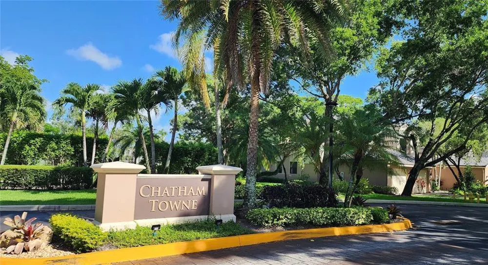 9862 NW 1ST COURT #9862 Plantation, FL 33324