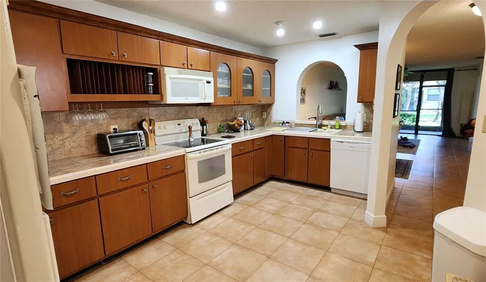 9862 NW 1ST COURT #9862 Plantation, FL 33324