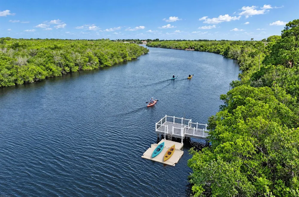 194 SW POMEROY STREET Stuart, FL 34997