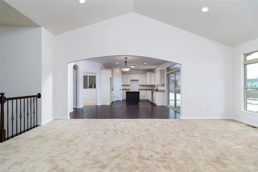 17480 Stallman Drive Macomb Township, MI 48042