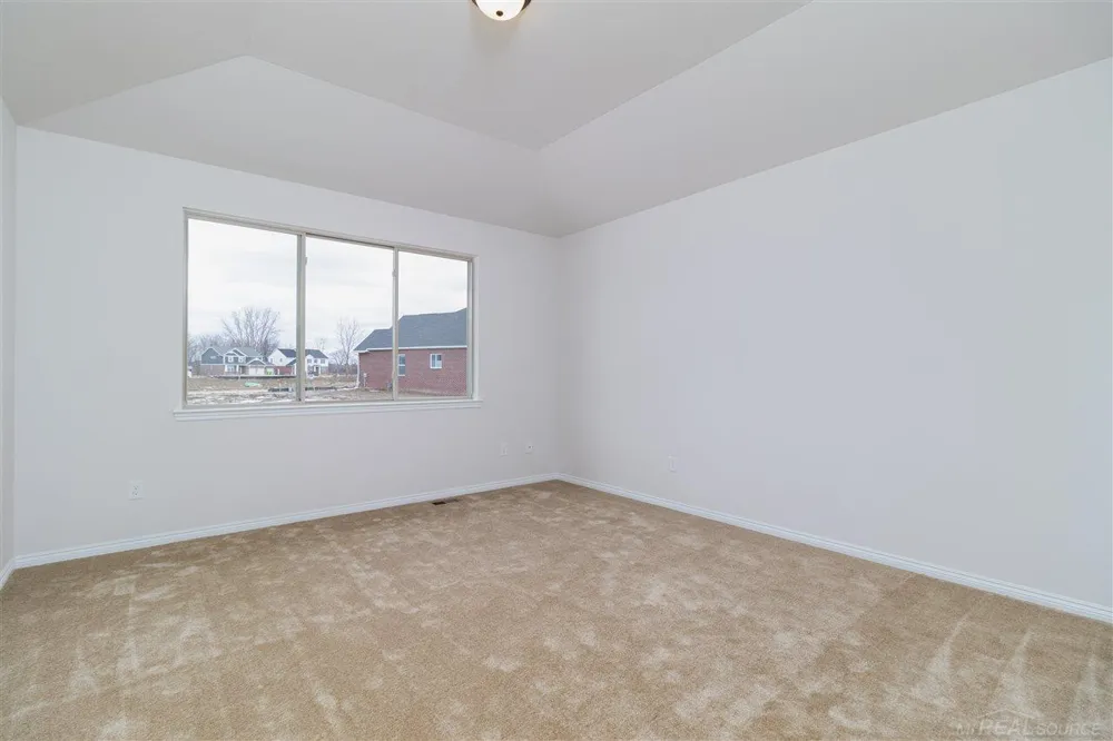 17480 Stallman Drive Macomb Township, MI 48042