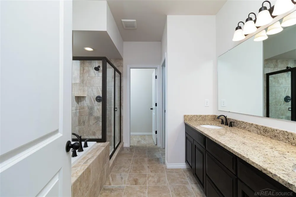 17480 Stallman Drive Macomb Township, MI 48042
