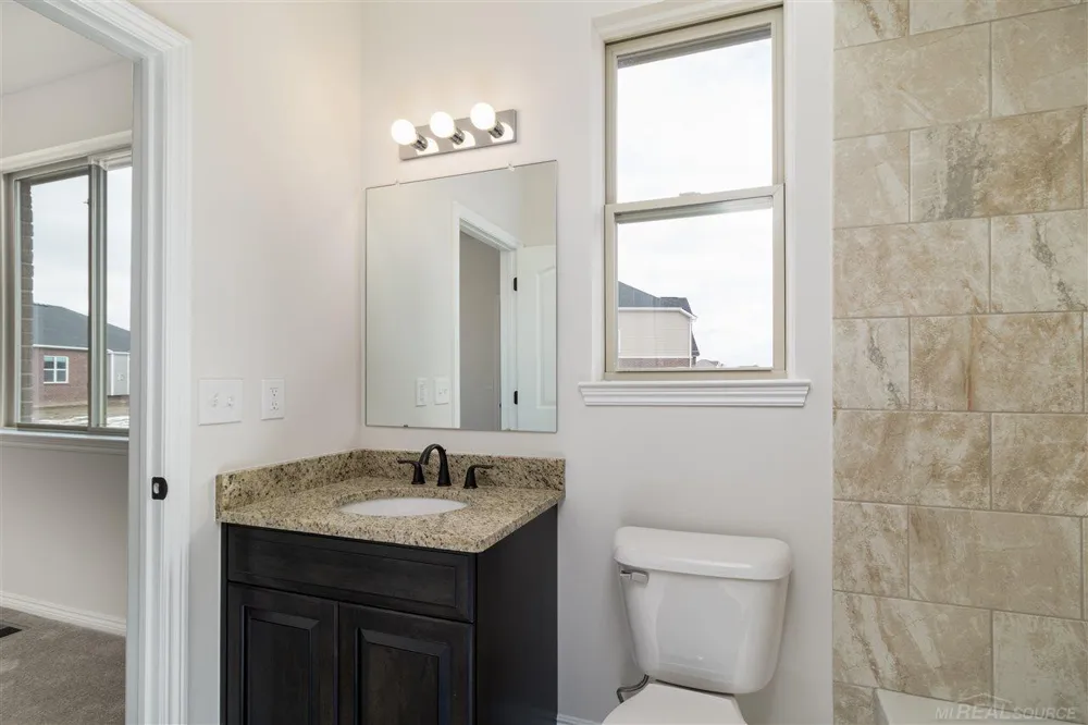 17480 Stallman Drive Macomb Township, MI 48042
