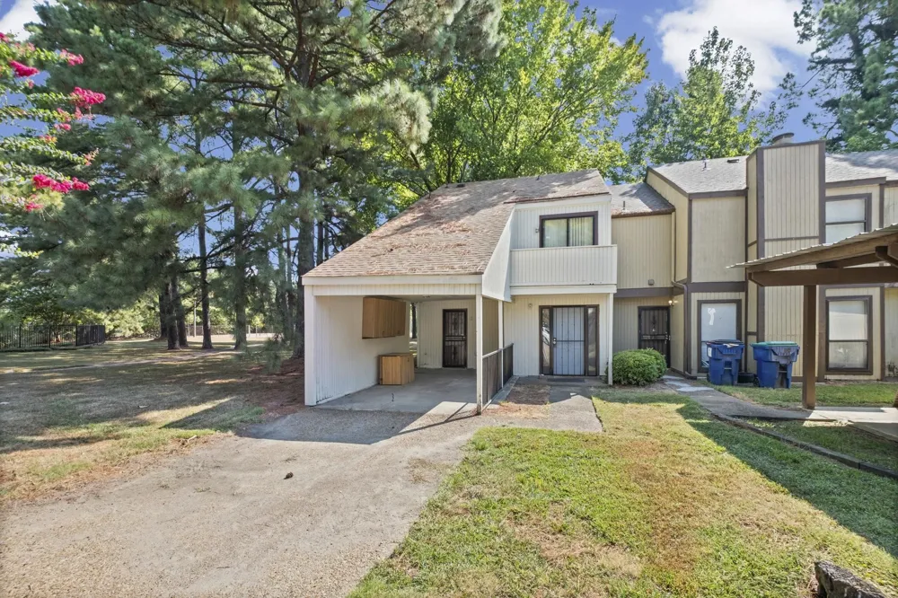 1850 QUAIL VALLEY CV #1850 Memphis, TN 38134