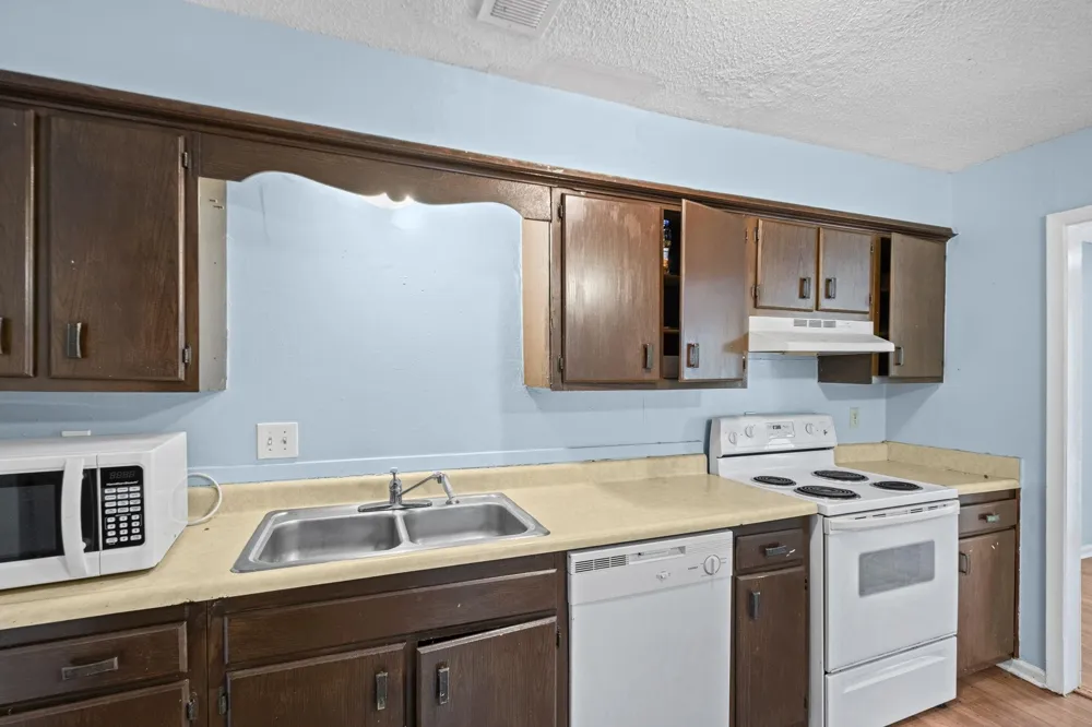1850 QUAIL VALLEY CV #1850 Memphis, TN 38134