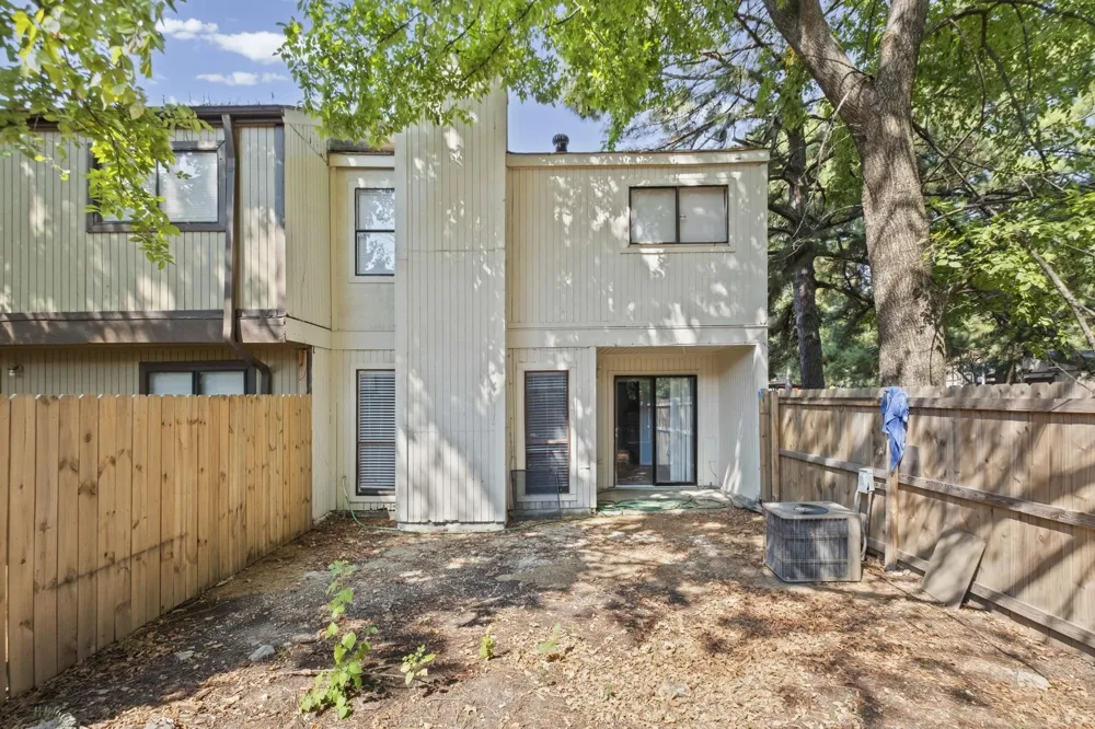 1850 QUAIL VALLEY CV #1850 Memphis, TN 38134