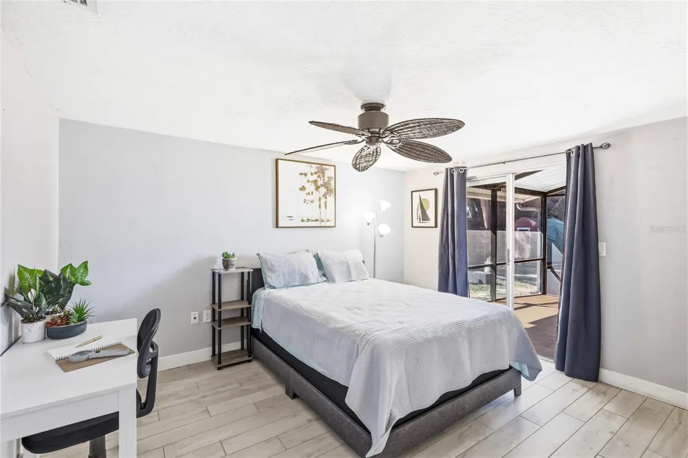 5320 MOELLER AVENUE Sarasota, FL 34233