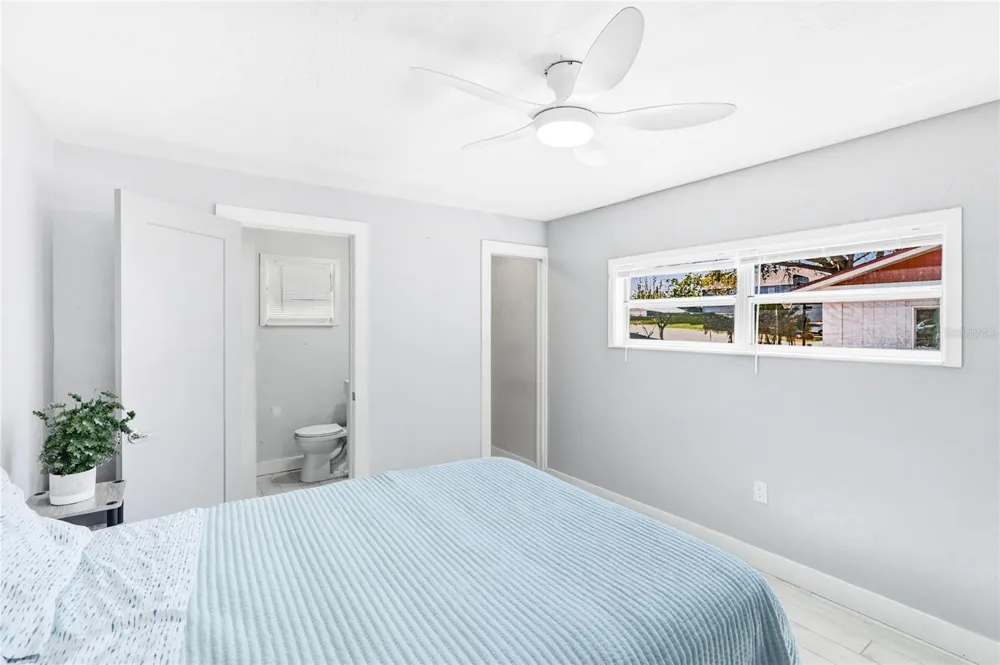 5320 MOELLER AVENUE Sarasota, FL 34233