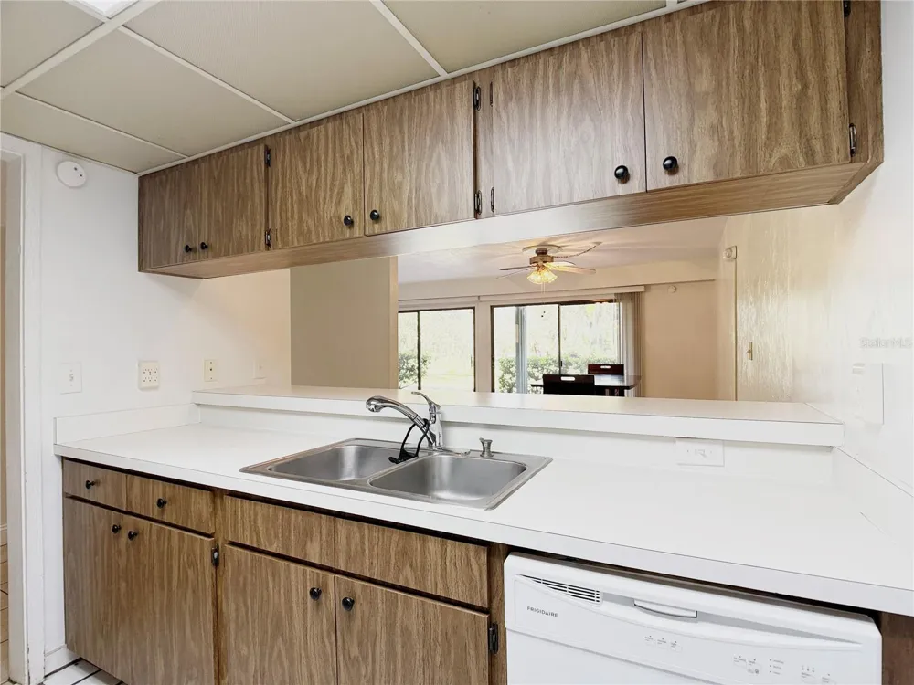 3033 CAMELOT DRIVE #303 Haines City, FL 33844