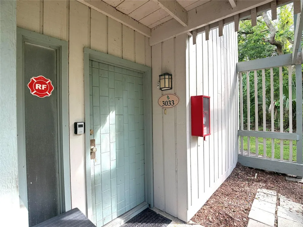 3033 CAMELOT DRIVE #303 Haines City, FL 33844