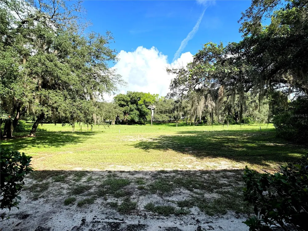 3033 CAMELOT DRIVE #303 Haines City, FL 33844