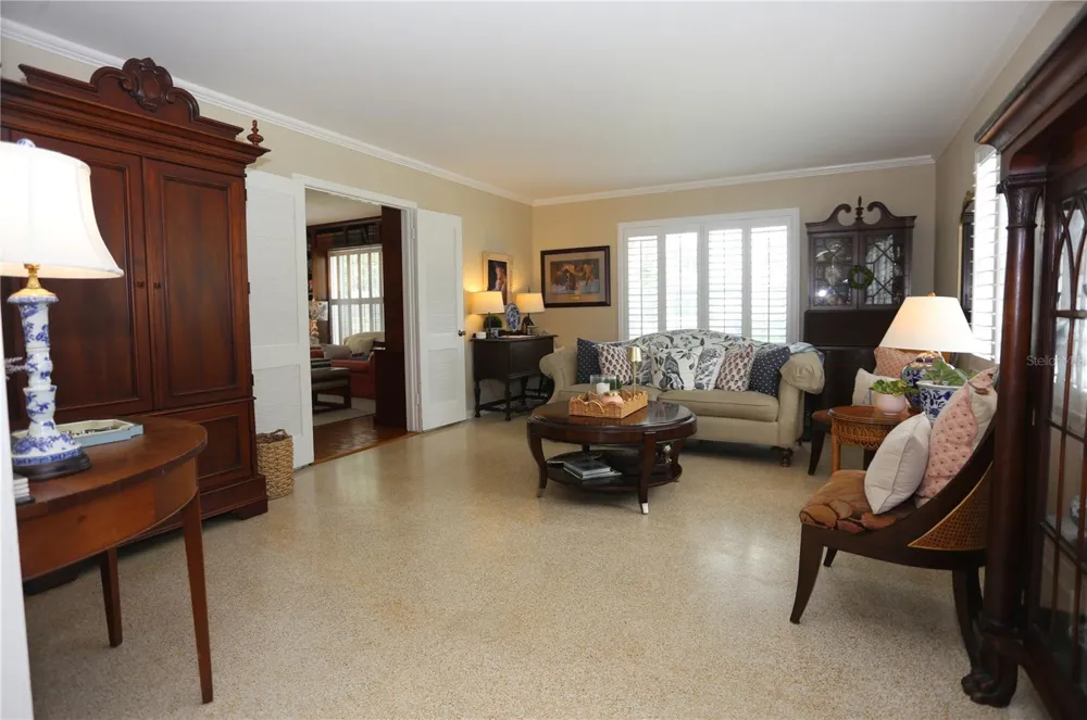 4414 W WATROUS AVENUE Tampa, FL 33629