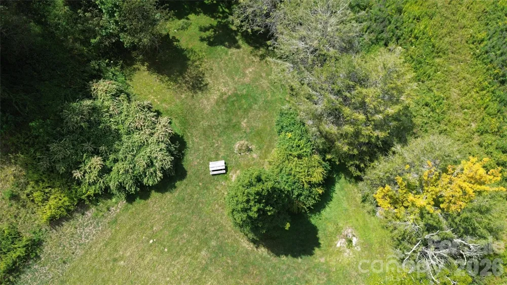20 Triangle Road Tuckasegee, NC 28783