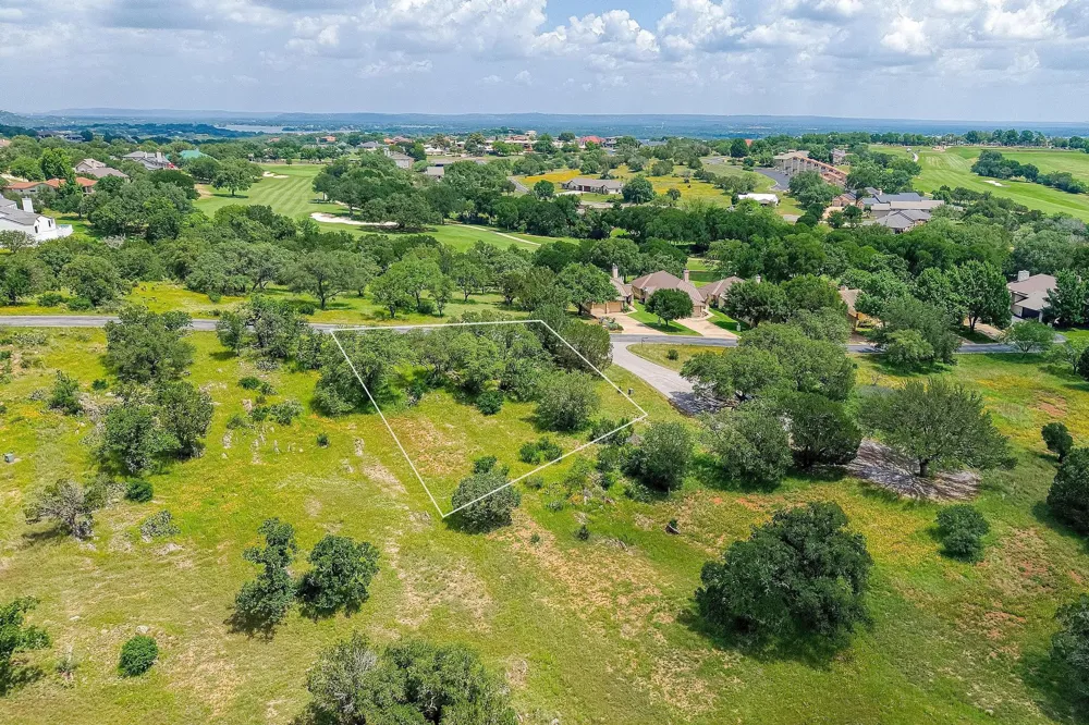 4042 Fault Line/Twin Oaks Horseshoe Bay, TX 78657