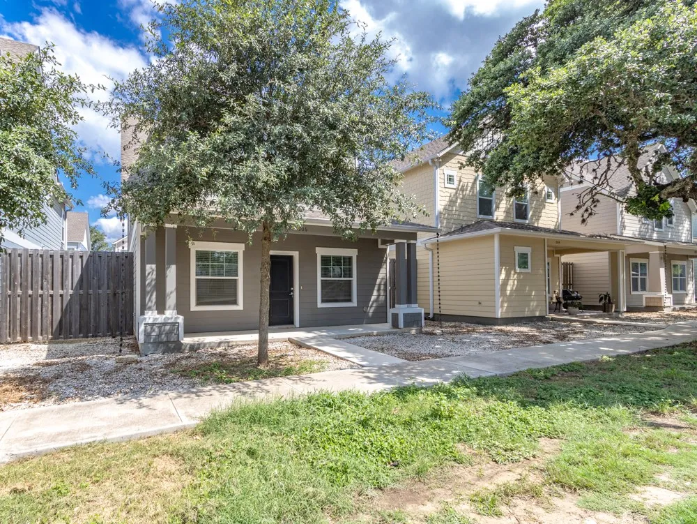 206 Munro Street Liberty Hill, TX 78642