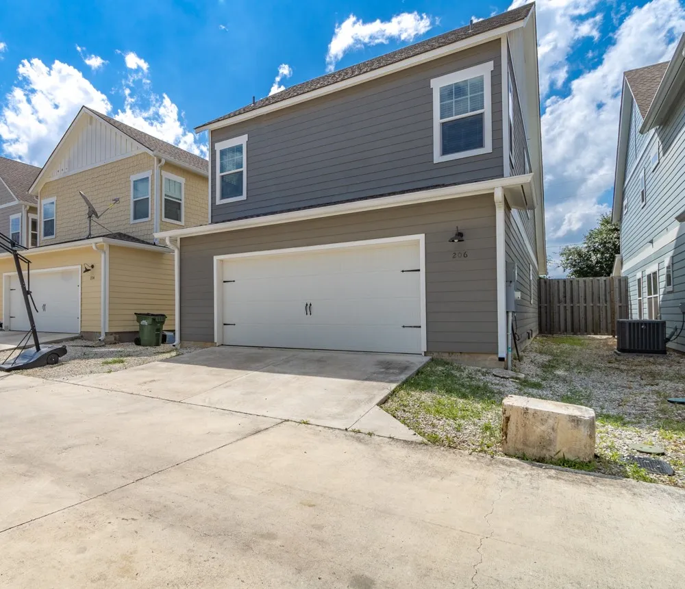 206 Munro Street Liberty Hill, TX 78642