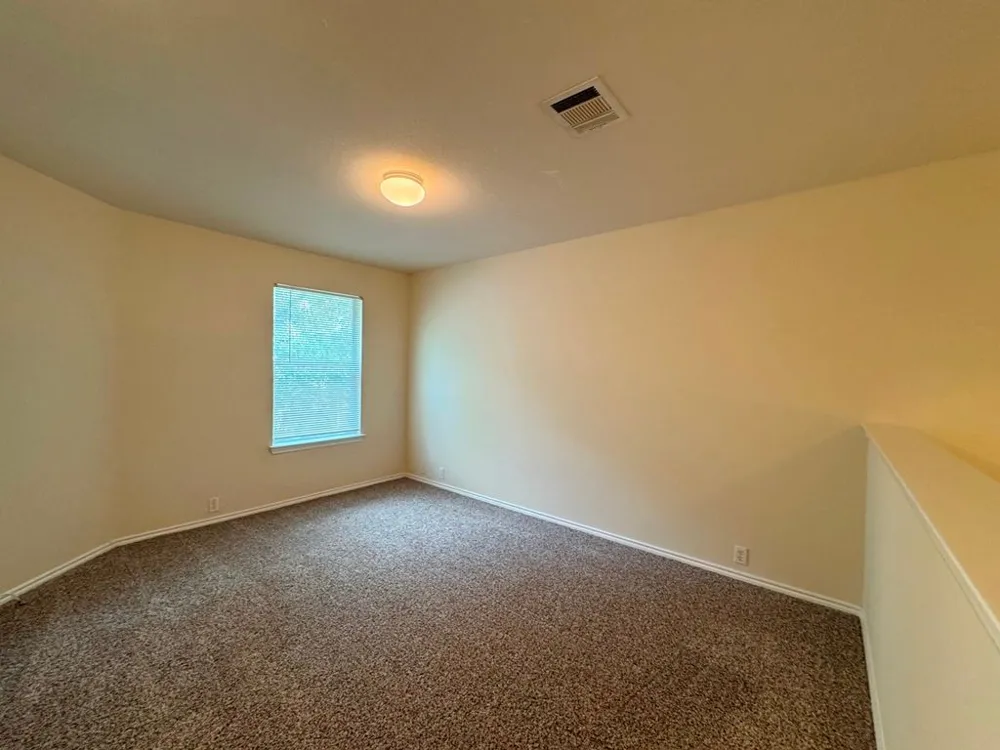 251 Utterback #A Kyle, TX 78640