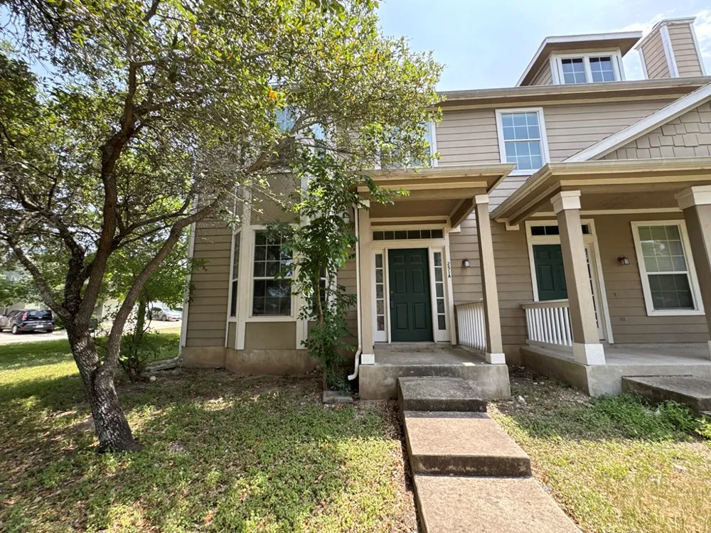 251 Utterback #A Kyle, TX 78640