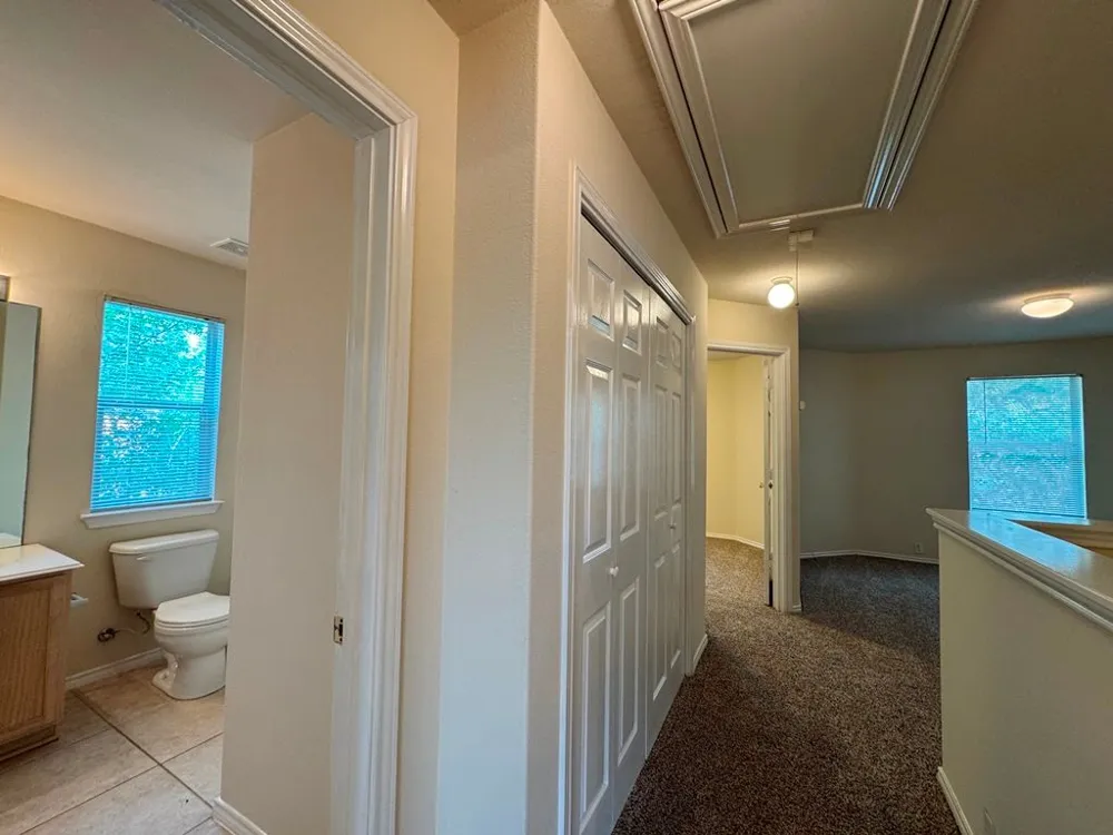 251 Utterback #A Kyle, TX 78640