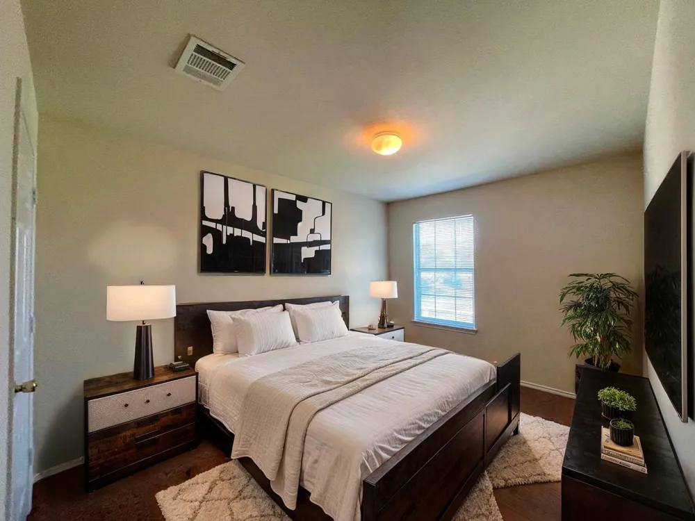 251 Utterback #A Kyle, TX 78640