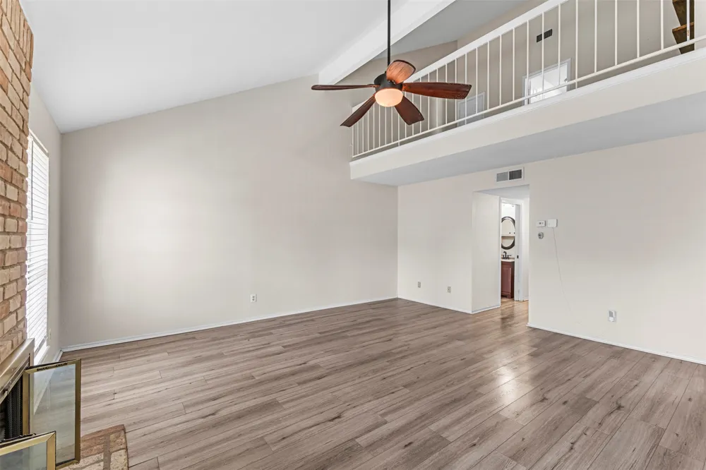 2100 Kippling Drive #128 Austin, TX 78752